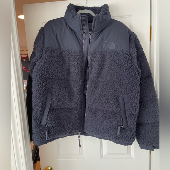 The North Face Sherpa Neptse Jacket (Men’s Large) - Picture 2 of 5